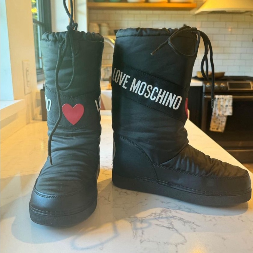 Moschino Winter Moon Boots